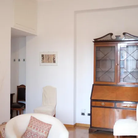 Apartment Fauche11 *